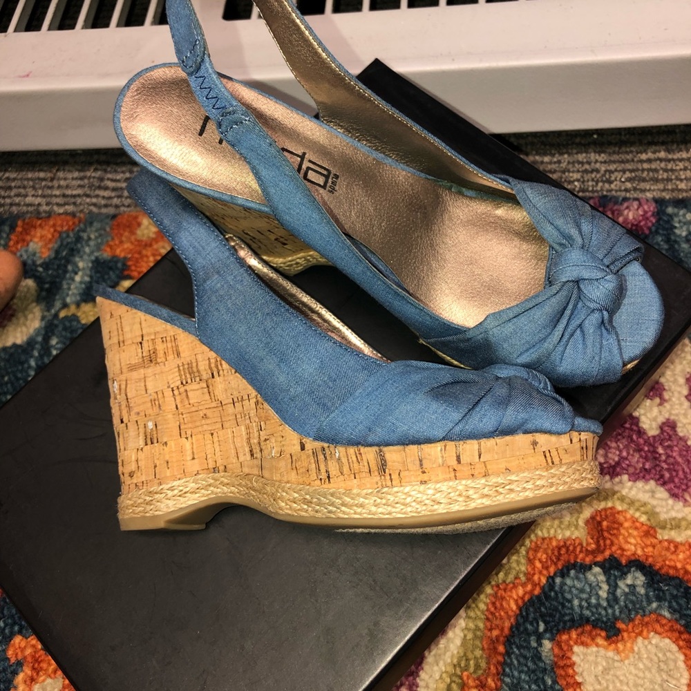 Open toe wedge - Picture 2 of 5